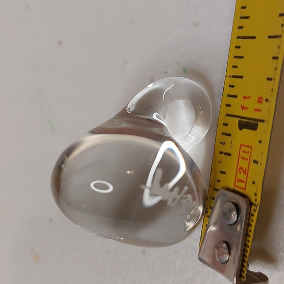 Signed Hulet Clear Glass Hershey Kiss Candy Figurine Accent - Picture 5 of 6